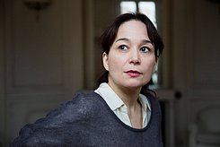 Frau  Laura (2019-2021) Alcoba